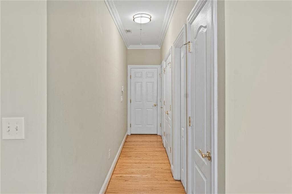 3 bedroom, 3 bathroom, 2,244 sq ft single family residence for sale at 5464 Woodrun Court, Braselton, GA 30517 — photo 8