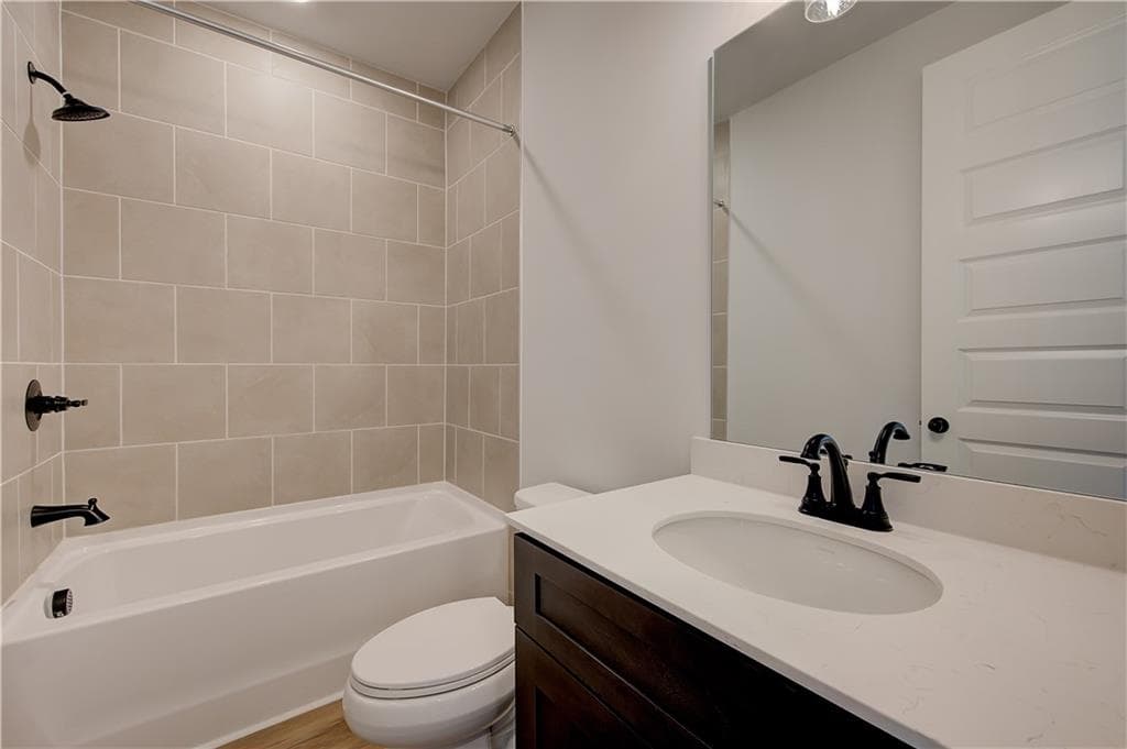 3 bedroom, 3 bathroom, 1,858 sq ft townhouse for sale at 1839 Marisol Circle, Kennesaw, GA 30144 — photo 5