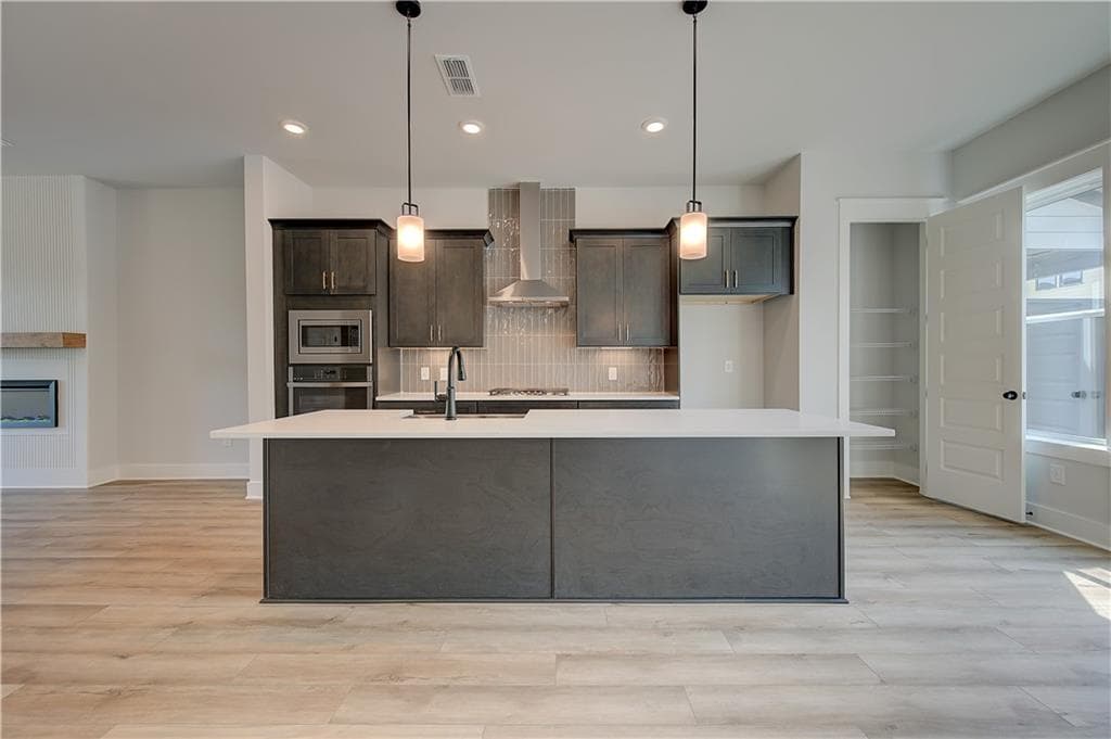3 bedroom, 3 bathroom, 1,858 sq ft townhouse for sale at 1839 Marisol Circle, Kennesaw, GA 30144 — photo 6
