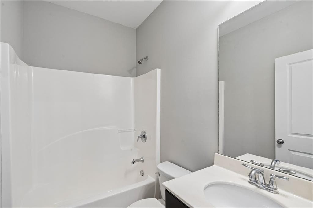 3 bedroom, 3 bathroom, 1,771 sq ft single family residence for rent at 1589 Habershal Drive, Atlanta, GA 30318 for $3,200 a month — photo 6