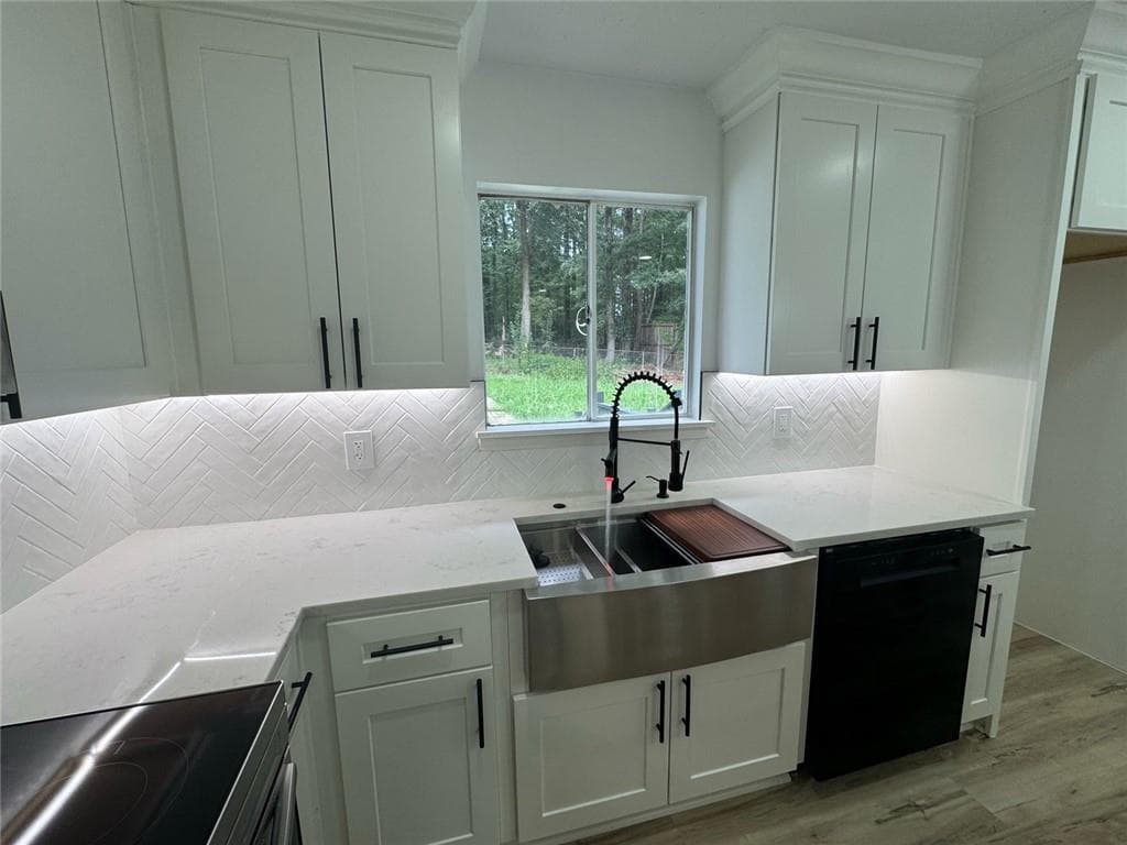 3 bedroom, 2 bathroom, 1,840 sq ft single family residence under contract at 96 Sedgefield Drive, Jonesboro, GA 30236 — photo 8