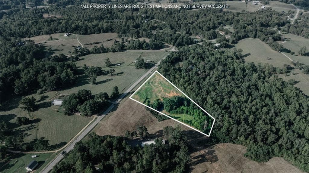 single family residence under contract at 4244 Clarks Bridge Road, Gainesville, GA 30506 — photo 6
