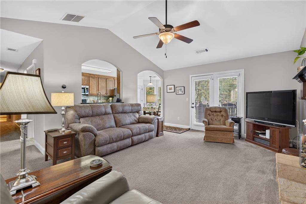 4 bedroom, 3 bathroom, 2,459 sq ft single family residence under contract at 1690 Dillard Way, Bethlehem, GA 30620 — photo 10