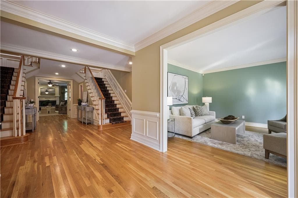 6 bedroom, 7 bathroom, 7,521 sq ft single family residence for sale at 1813 Wynthrop Manor Drive, Marietta, GA 30064 — photo 8