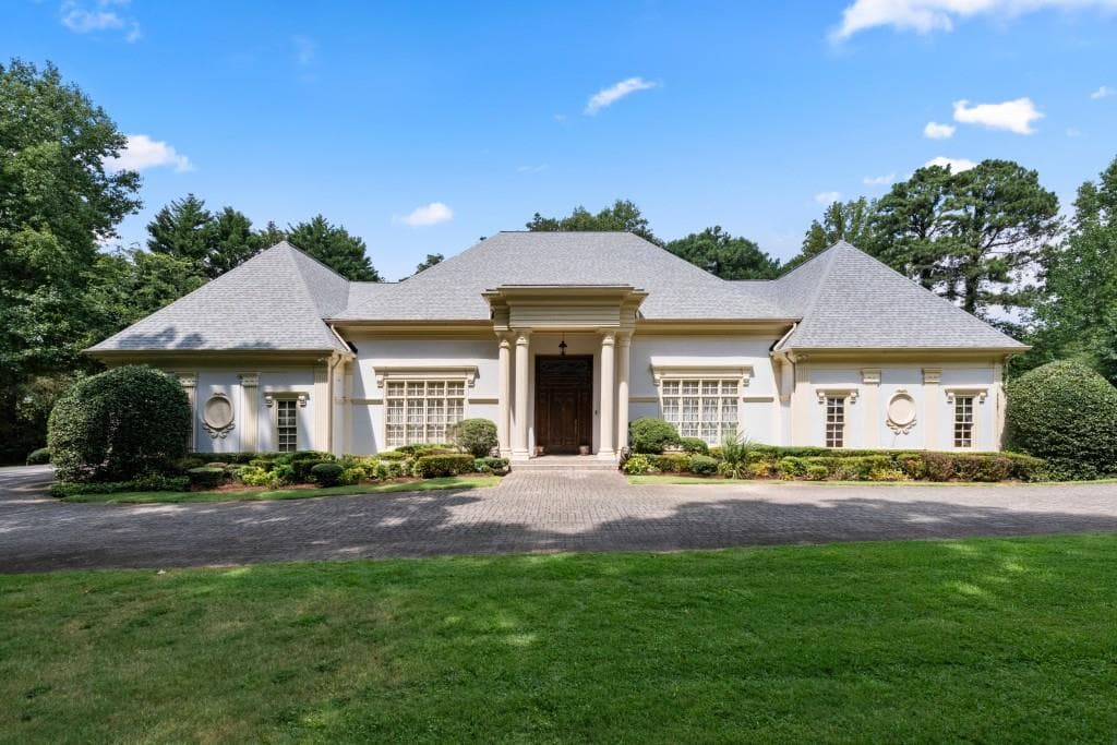 7 bedroom, 8 bathroom, 8,918 sq ft single family residence for sale at 4430 Mount Paran Parkway, Atlanta, GA 30327 — photo 1 of 44