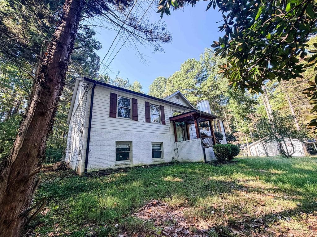 5 bedroom, 3 bathroom, 2,576 sq ft single family residence for sale at 3767 Memorial Parkway, Kennesaw, GA 30152 — photo 4