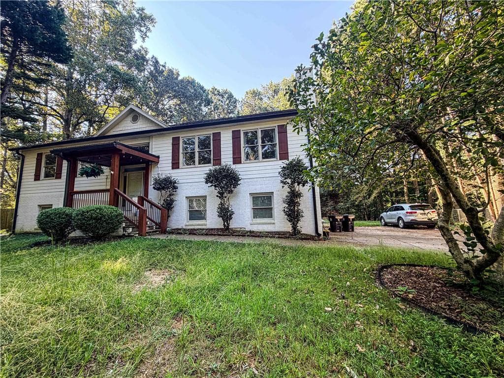 5 bedroom, 3 bathroom, 2,576 sq ft single family residence for sale at 3767 Memorial Parkway, Kennesaw, GA 30152 — photo 6