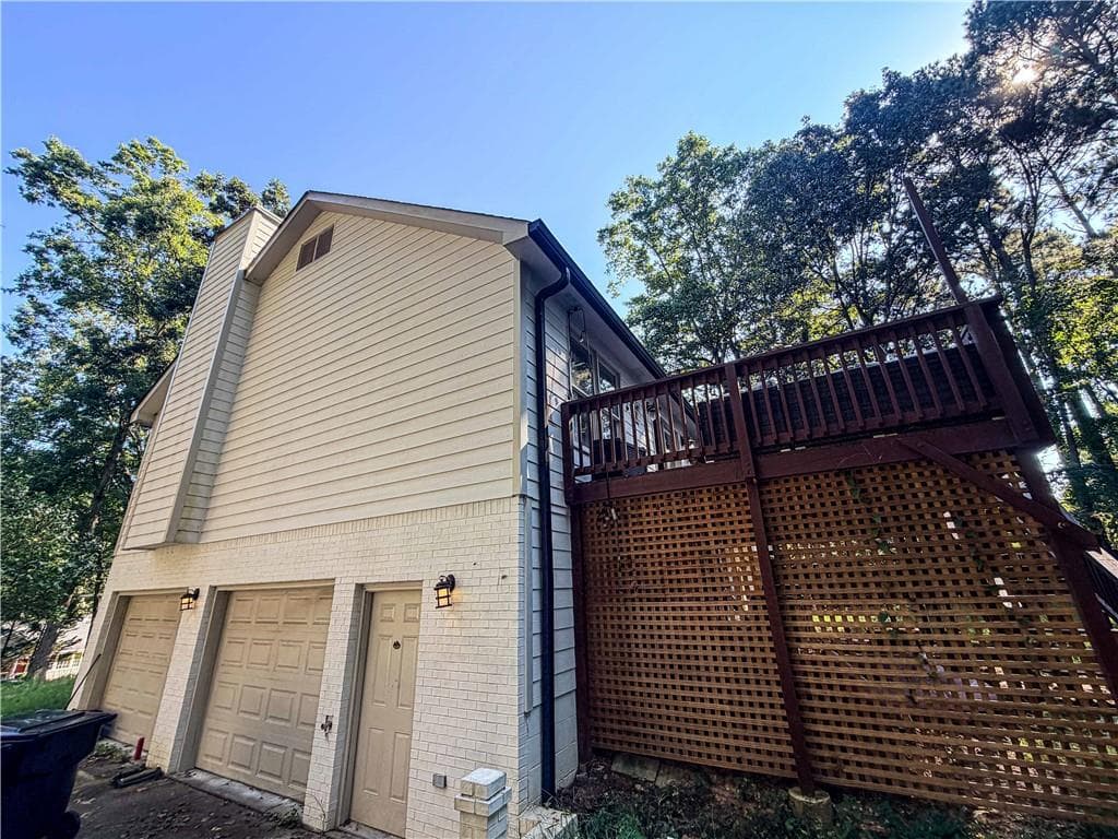 5 bedroom, 3 bathroom, 2,576 sq ft single family residence for sale at 3767 Memorial Parkway, Kennesaw, GA 30152 — photo 9