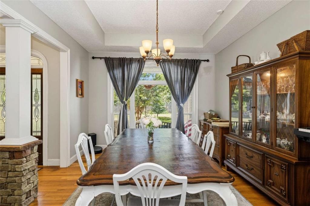 5 bedroom, 3 bathroom, 6,332 sq ft single family residence for sale at 553 Bud Davis Road, Newnan, GA 30263 — photo 5