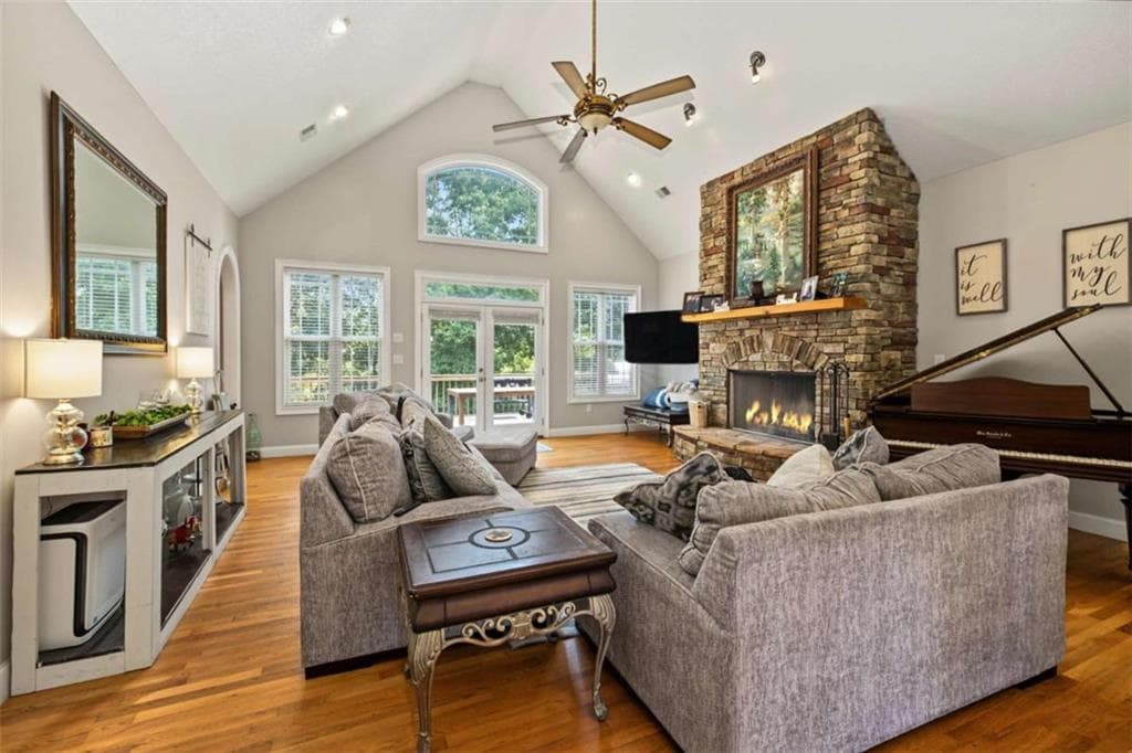 5 bedroom, 3 bathroom, 6,332 sq ft single family residence for sale at 553 Bud Davis Road, Newnan, GA 30263 — photo 8