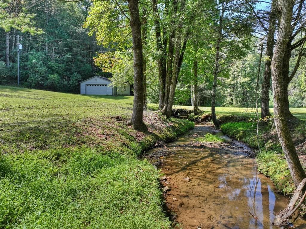 4 bedroom, 4 bathroom, 4,952 sq ft single family residence for sale at 7233 Shakerag Road, Ellijay, GA 30540 — photo 3