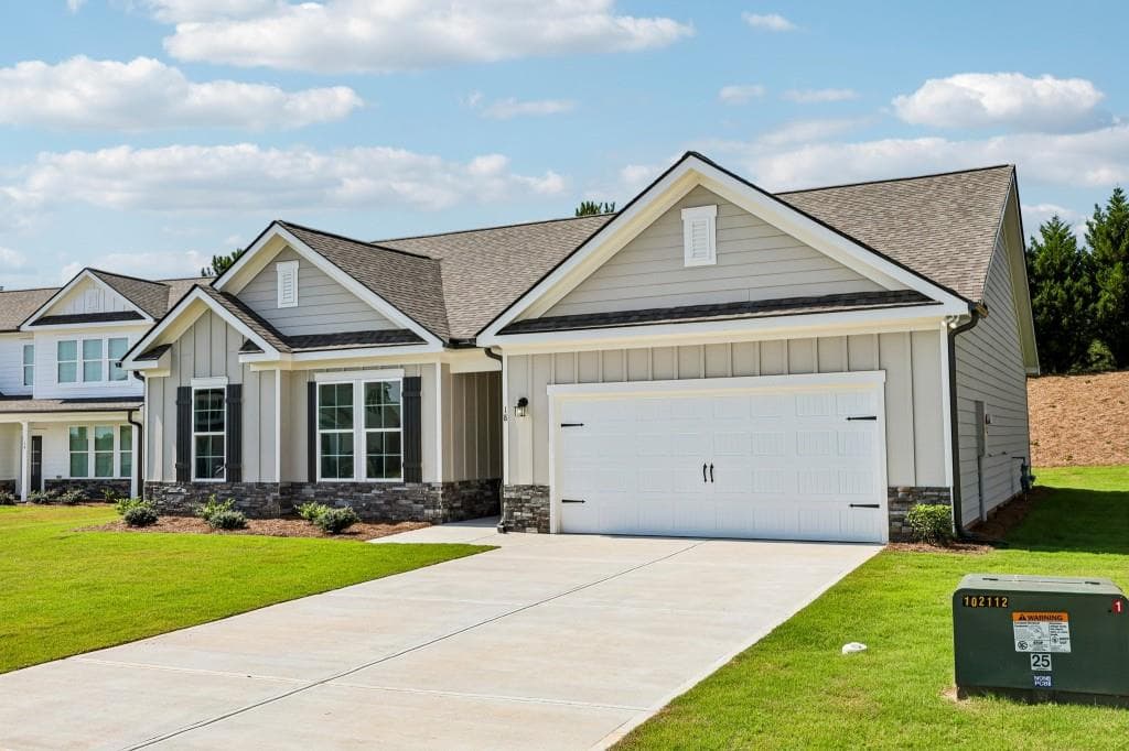4 bedroom, 2 bathroom, 1,827 sq ft single family residence for sale at 18 Purackal Lane, Statham, GA 30666 — photo 3