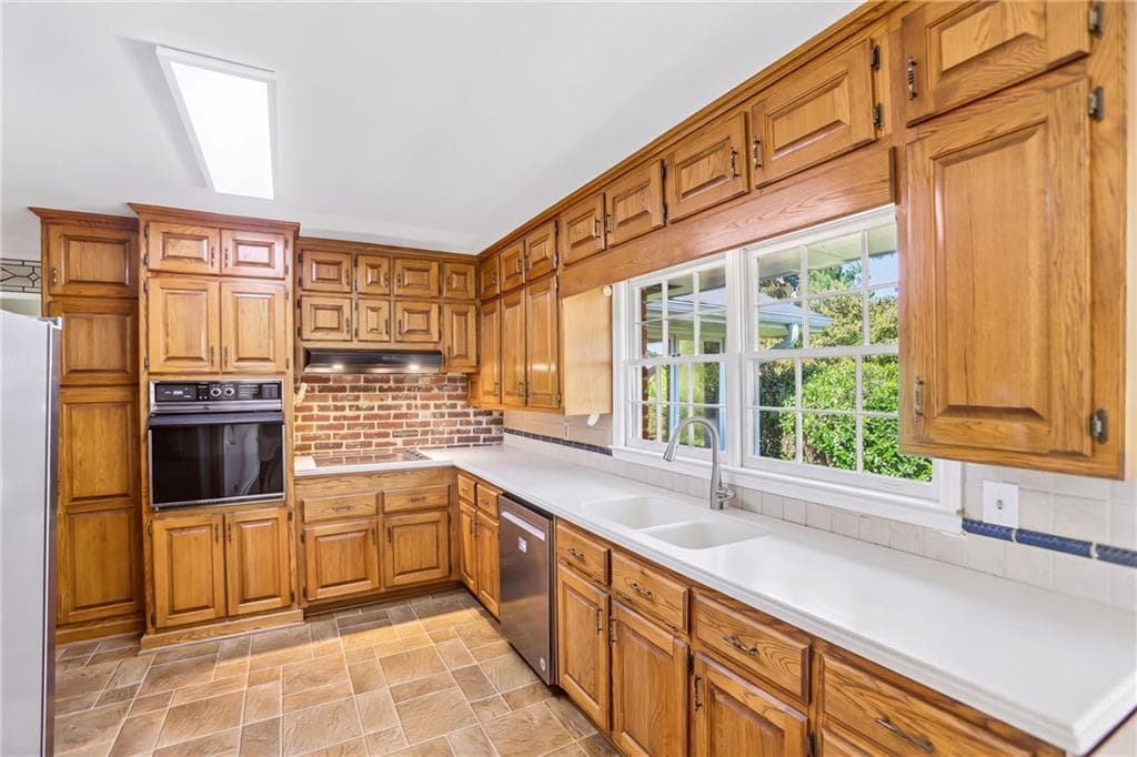 3 bedroom, 2 bathroom, 3,300 sq ft single family residence for sale at 2186 Ingram Road, Duluth, GA 30096 — photo 2