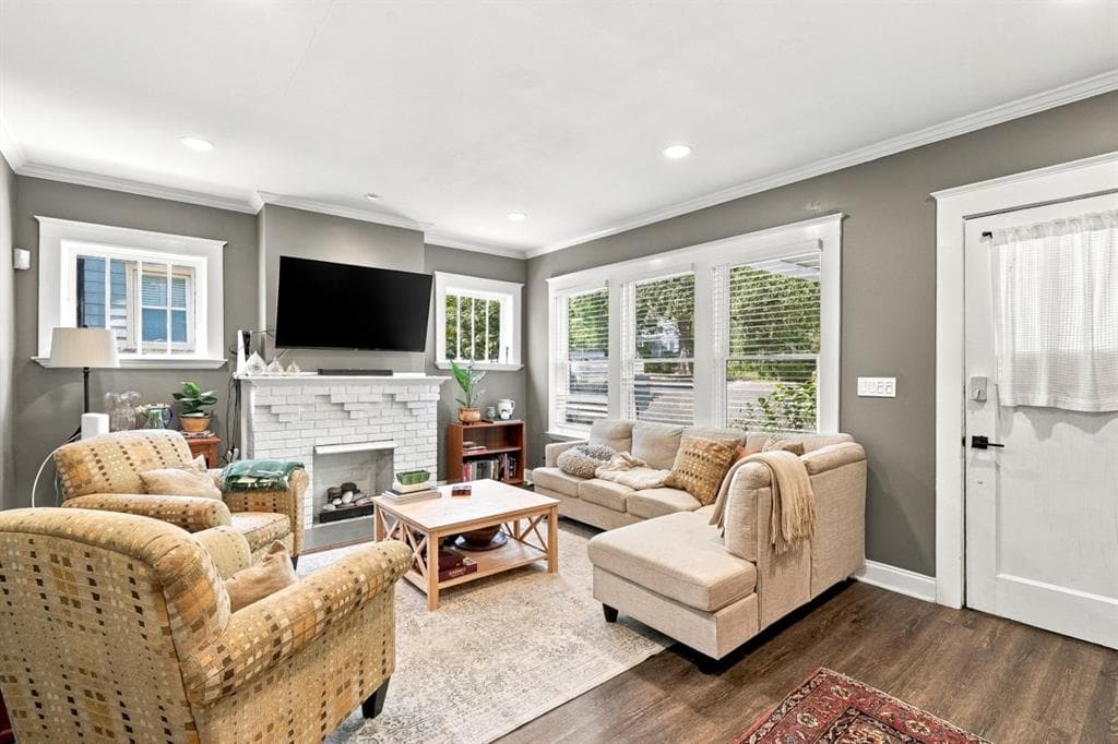 2 bedroom, 1 bathroom, 1,472 sq ft duplex for rent at 1848 Monroe Drive, Atlanta, GA 30324 for $2,800 a month — photo 2