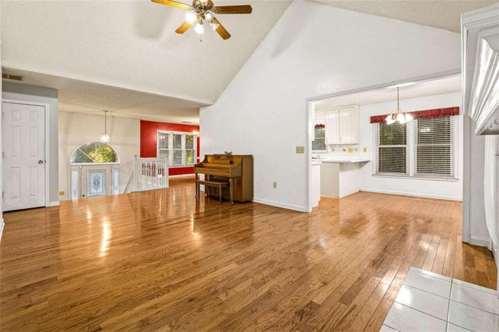 4 bedroom, 3 bathroom, 2,442 sq ft single family residence under contract at 215 Somerset Drive, Covington, GA 30016 — photo 4