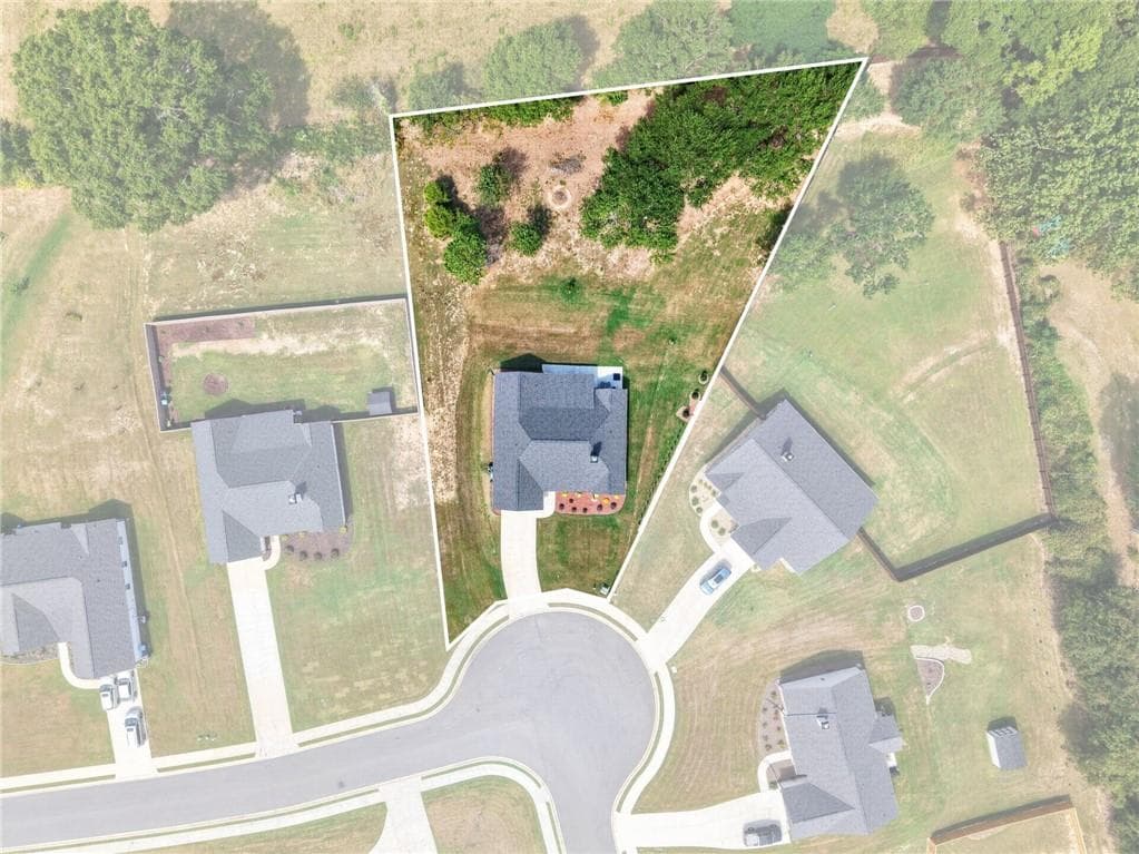 4 bedroom, 3 bathroom, 2,334 sq ft single family residence for sale at 103 Advent Drive, Bethlehem, GA 30680 — photo 2