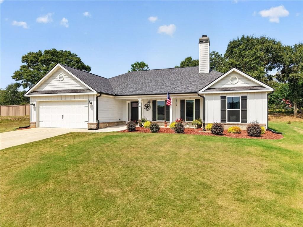 4 bedroom, 3 bathroom, 2,334 sq ft single family residence for sale at 103 Advent Drive, Bethlehem, GA 30680 — photo 3