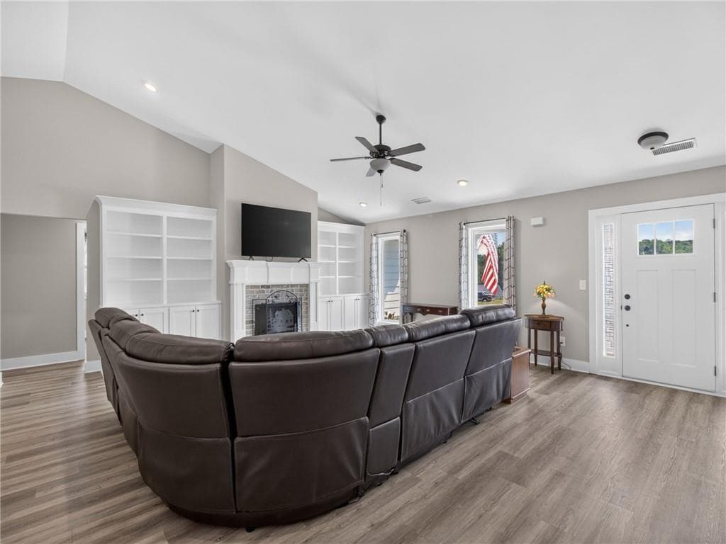 4 bedroom, 3 bathroom, 2,334 sq ft single family residence for sale at 103 Advent Drive, Bethlehem, GA 30680 — photo 6
