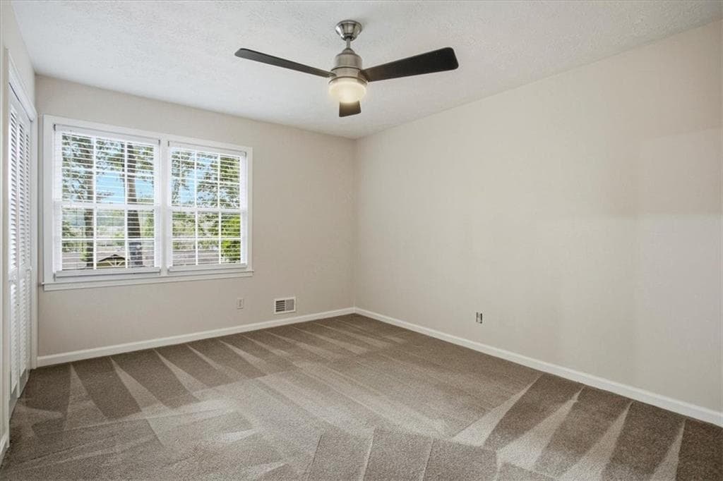 4 bedroom, 3 bathroom, 2,331 sq ft single family residence under contract at 223 Shiloh Run, Kennesaw, GA 30144 — photo 10