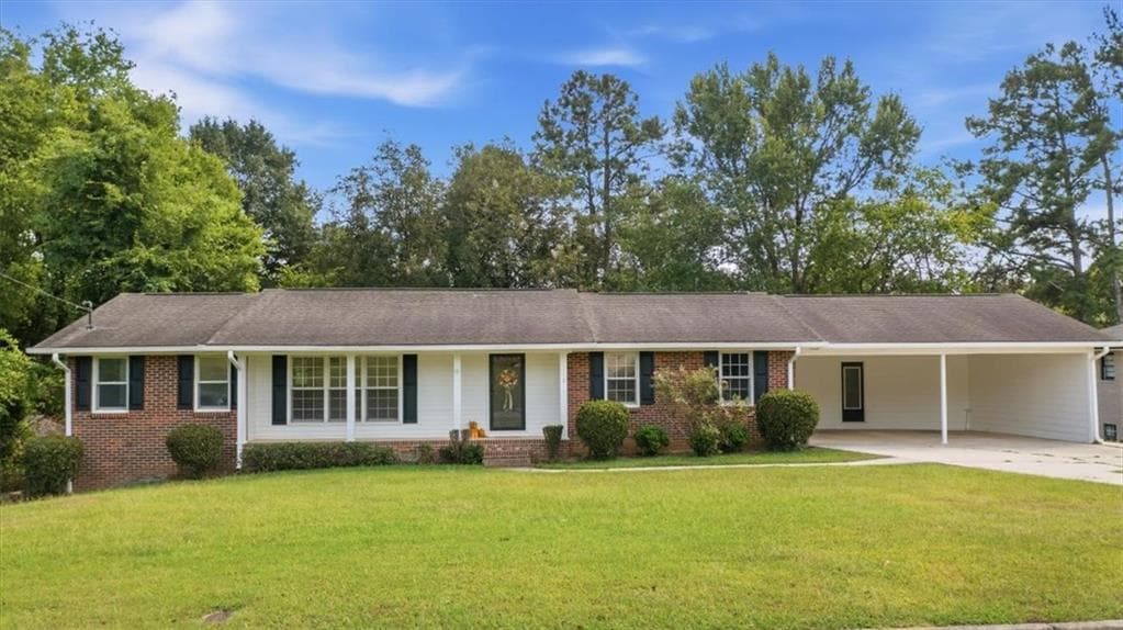 3 bedroom, 2 bathroom, 2,519 sq ft single family residence for sale at 3 Cameo Drive, Rome, GA 30165 — photo 2