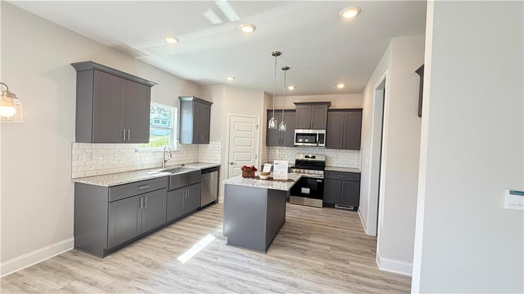 5 bedroom, 4 bathroom, 3,213 sq ft single family residence for sale at 615 Bald Ridge Circle, Demorest, GA 30535 — photo 5