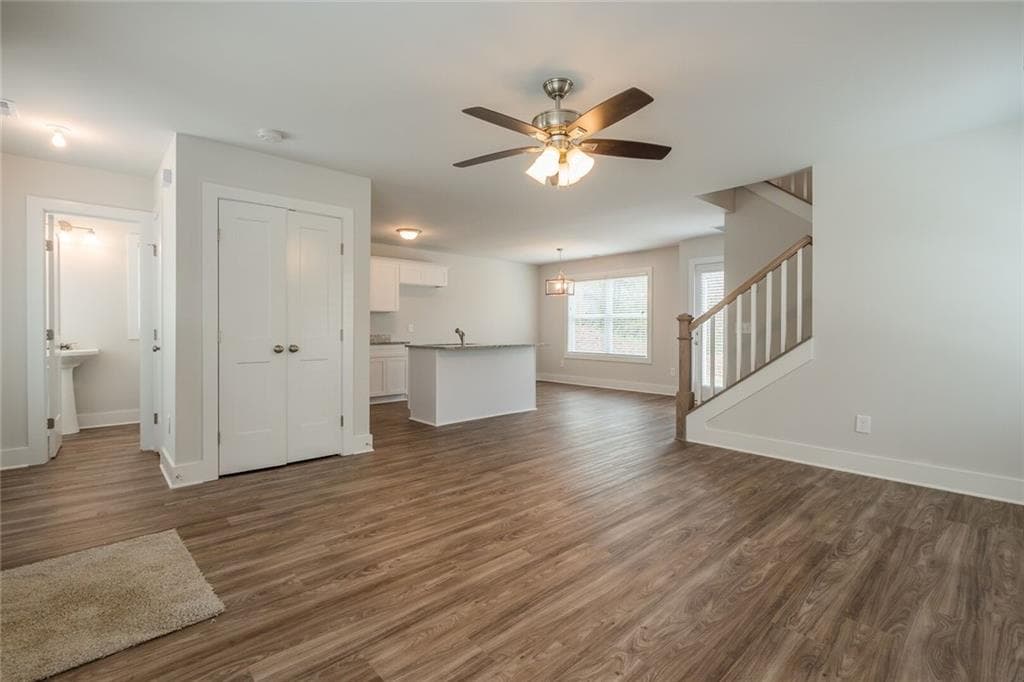 2 bedroom, 3 bathroom, 1,264 sq ft single family residence for sale at 5730 Pebblebrook Trail, Gainesville, GA 30506 — photo 3