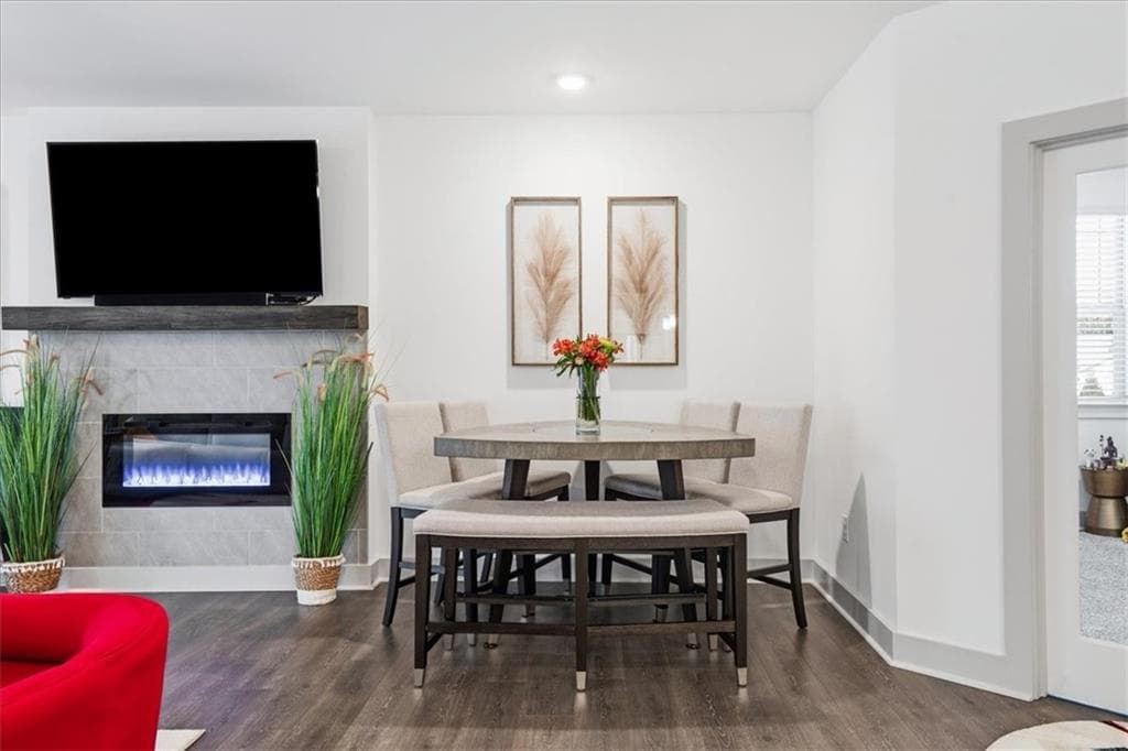 3 bedroom, 2 bathroom, 2,360 sq ft condominium for sale at 3211 Orwell Way 4202, Cumming, GA 30041 — photo 9