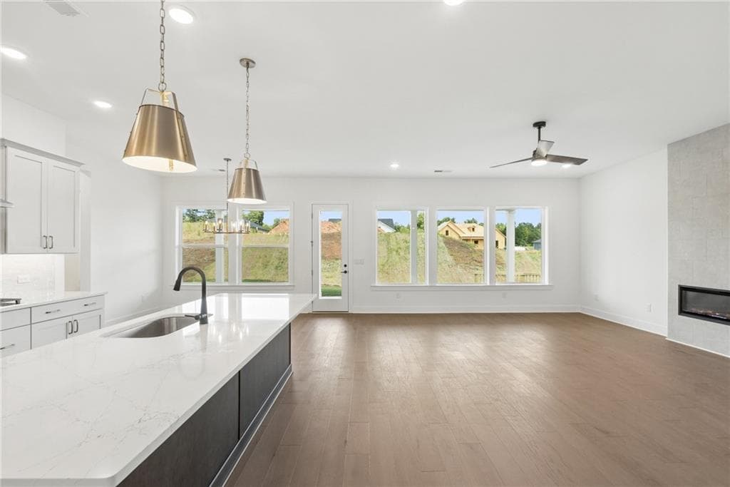3 bedroom, 3 bathroom, 2,310 sq ft single family residence for sale at 120 Millbury Lane, Dallas, GA 30157 — photo 5
