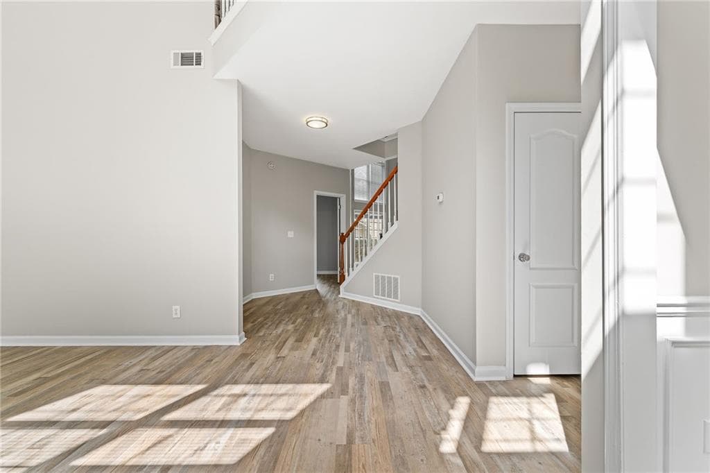 4 bedroom, 3 bathroom, 2,988 sq ft single family residence for rent at 2878 Calhoun Square, Suwanee, GA 30024 for $2,800 a month — photo 2