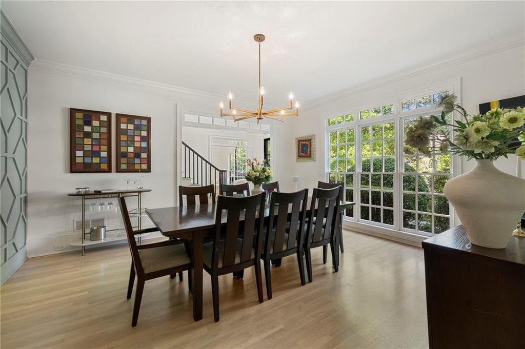 5 bedroom, 5 bathroom, 5,128 sq ft single family residence under contract at 4475 Crestwicke Pointe, Sandy Springs, GA 30319 — photo 9