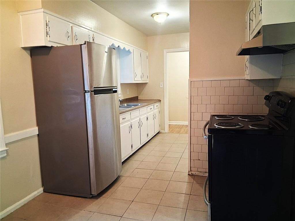 3 bedroom, 2 bathroom, 2,354 sq ft single family residence for rent at 1915 Wee Kirk Road, Atlanta, GA 30316 for $1,600 a month — photo 8