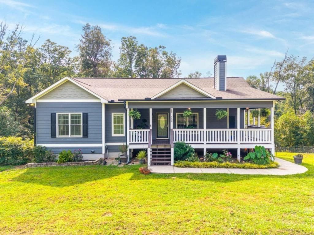 4 bedroom, 3 bathroom, 2,368 sq ft single family residence for sale at 468 Homer Wright Road, Ellijay, GA 30536 — photo 4