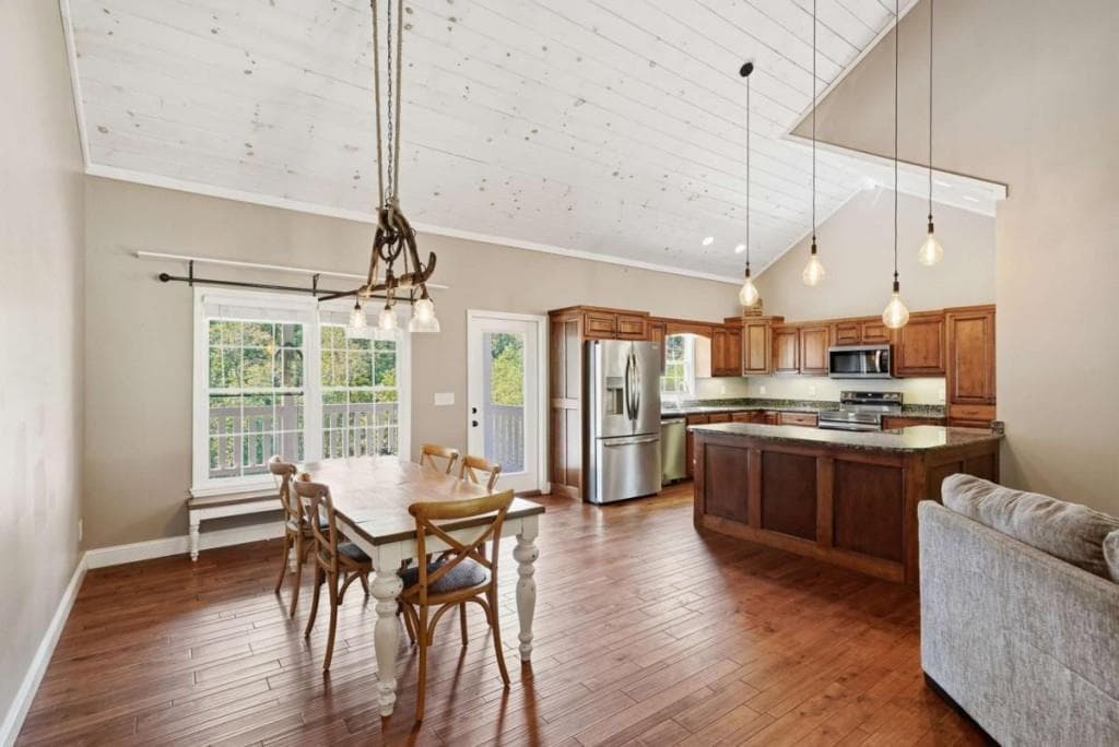 4 bedroom, 3 bathroom, 2,368 sq ft single family residence for sale at 468 Homer Wright Road, Ellijay, GA 30536 — photo 9