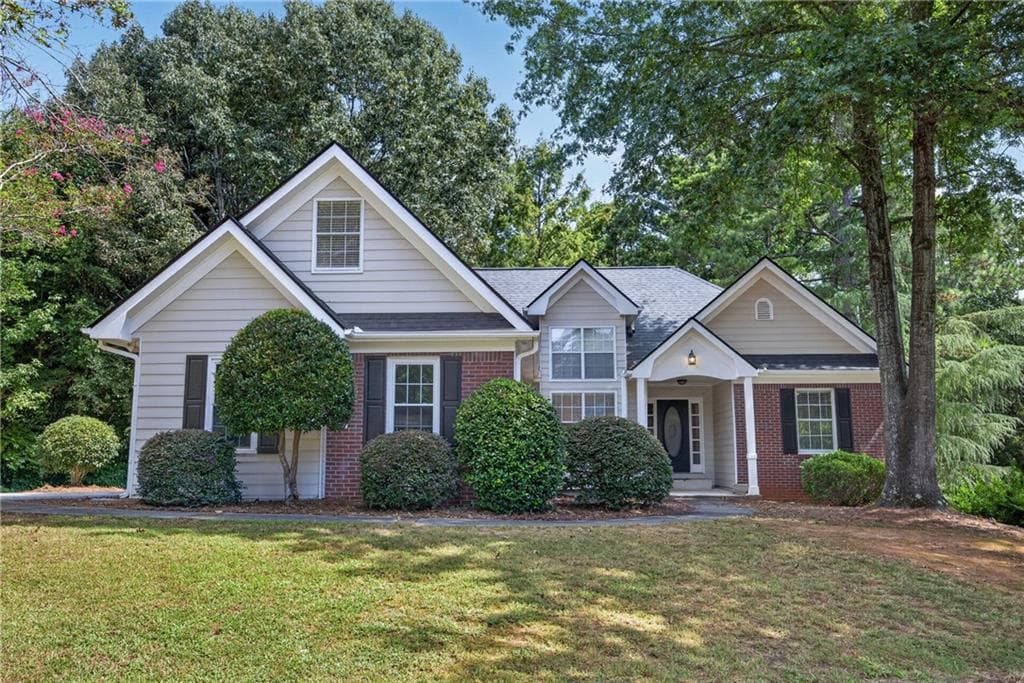 3 bedroom, 3 bathroom, 3,171 sq ft single family residence for sale at 1829 Gray Gables Way, Buford, GA 30519