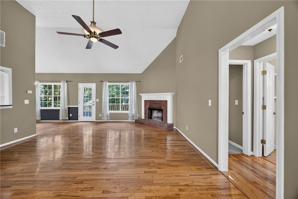 3 bedroom, 3 bathroom, 3,171 sq ft single family residence for sale at 1829 Gray Gables Way, Buford, GA 30519 — photo 4