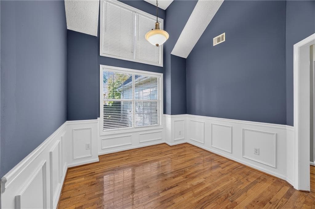 3 bedroom, 3 bathroom, 3,171 sq ft single family residence for sale at 1829 Gray Gables Way, Buford, GA 30519 — photo 5