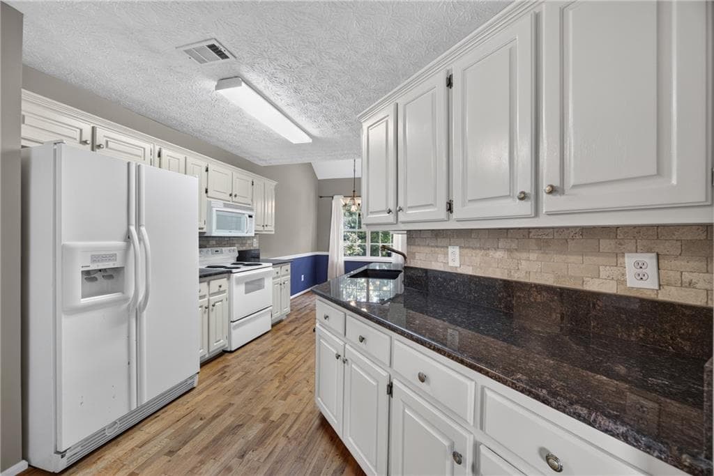 3 bedroom, 3 bathroom, 3,171 sq ft single family residence for sale at 1829 Gray Gables Way, Buford, GA 30519 — photo 10