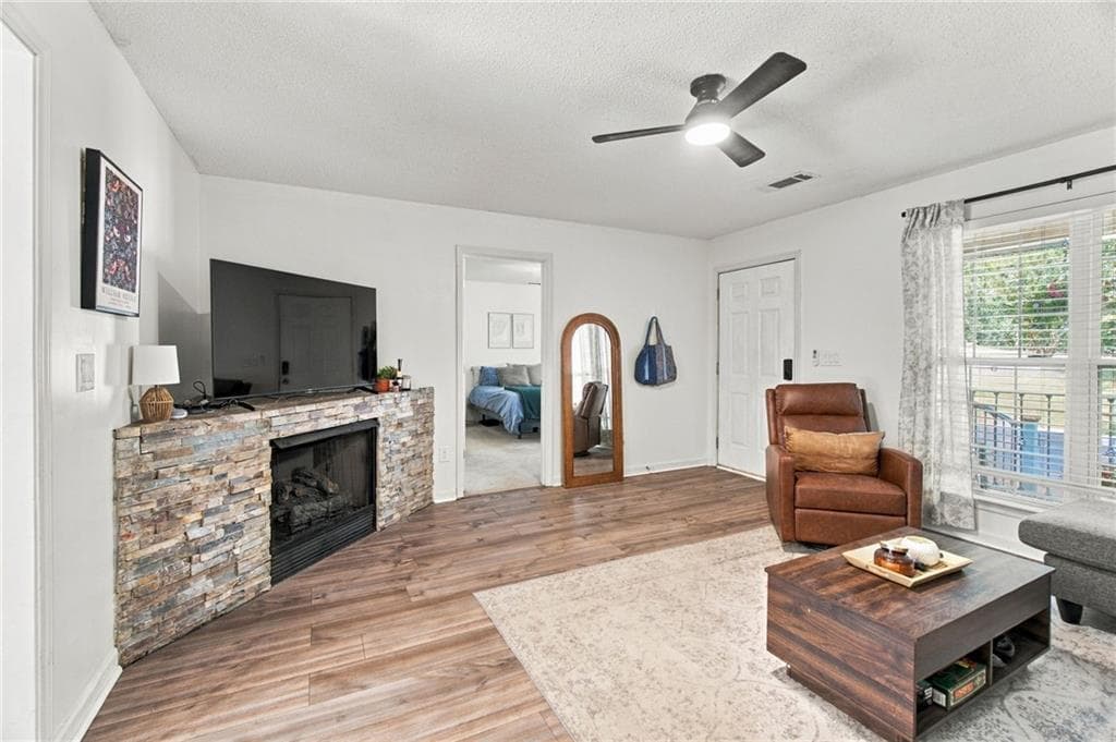 3 bedroom, 2 bathroom, 1,260 sq ft single family residence for sale at 44 Gold Spur, Dahlonega, GA 30533 — photo 5