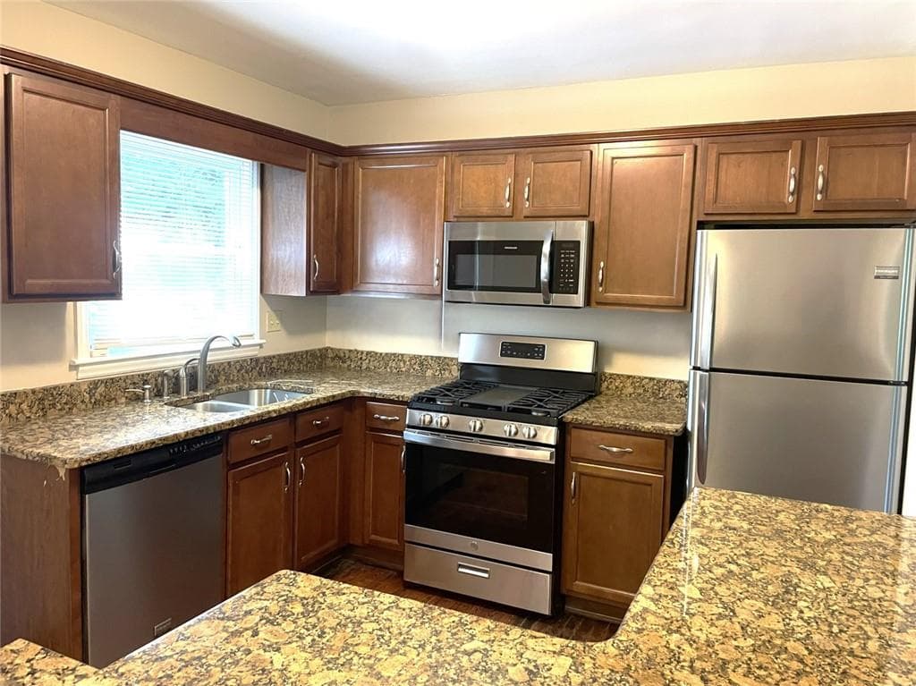 3 bedroom, 1 bathroom single family residence for rent at 2511 E Tupelo Street, Atlanta, GA 30317 for $1,700 a month — photo 3