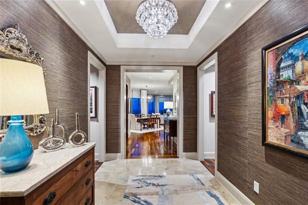3 bedroom, 4 bathroom, 5,600 sq ft condominium for sale at 3344 Peachtree Road 4102, Atlanta, GA 30326 — photo 3