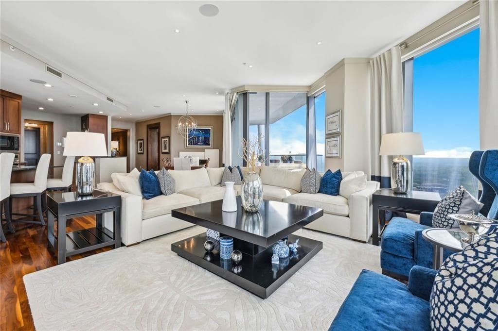 3 bedroom, 4 bathroom, 5,600 sq ft condominium for sale at 3344 Peachtree Road 4102, Atlanta, GA 30326 — photo 4