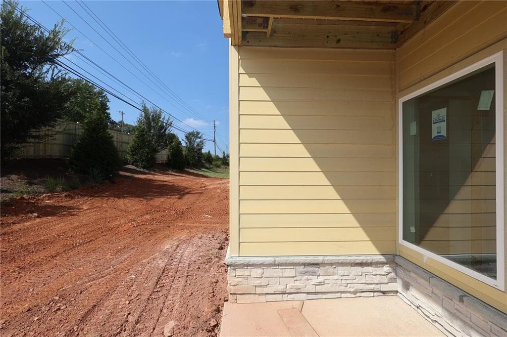 4 bedroom, 4 bathroom, 3,008 sq ft single family residence under contract at 331 Beebalm Street, Woodstock, GA 30188 — photo 4