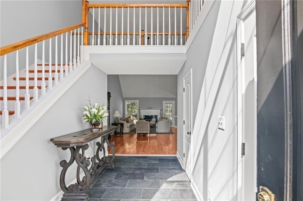 3 bedroom, 3 bathroom, 3,106 sq ft single family residence for sale at 12189 Lauren Way, Fayetteville, GA 30215 — photo 5