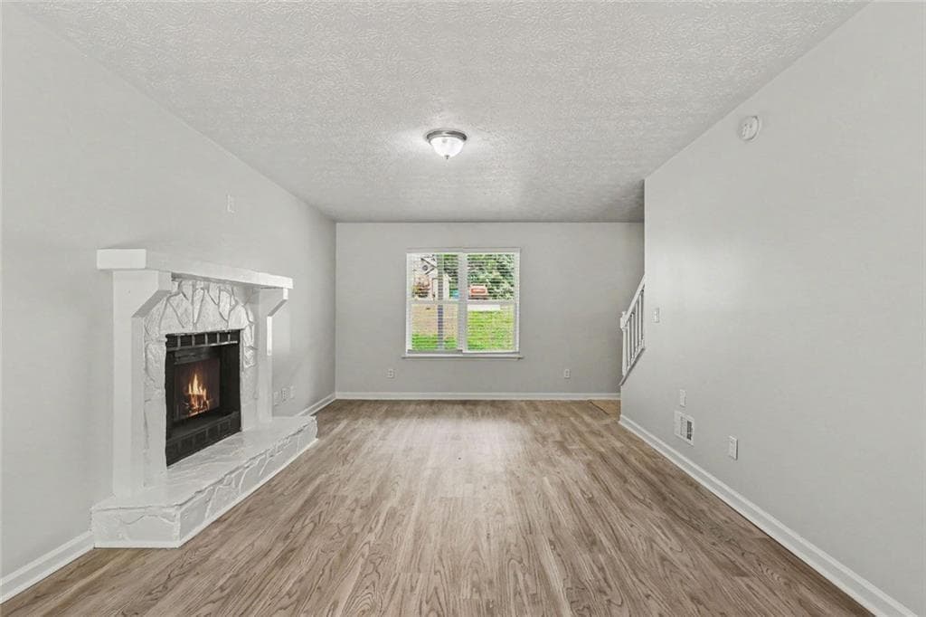3 bedroom, 3 bathroom, 1,230 sq ft single family residence for sale at 830 Durham Crossing, Stone Mountain, GA 30083 — photo 7