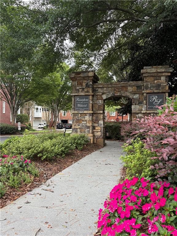 3 bedroom, 4 bathroom, 3,684 sq ft townhouse for sale at 5861 Riverstone Circle, Atlanta, GA 30339 — photo 3