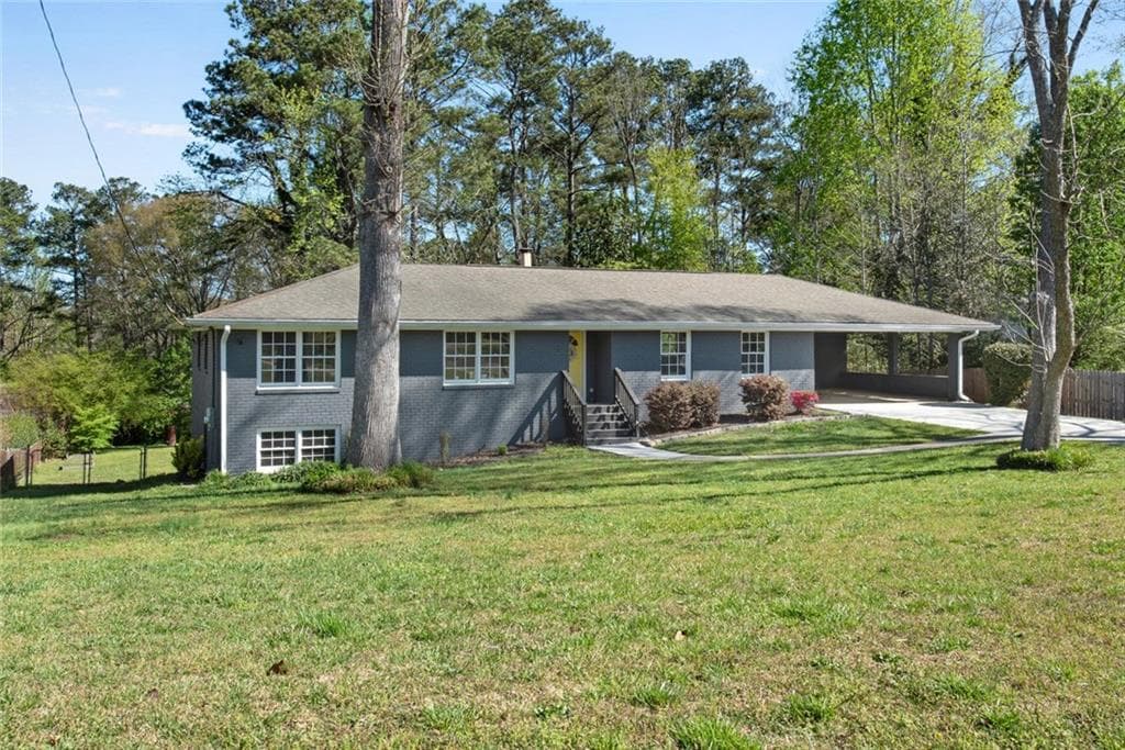 3 bedroom, 2 bathroom, 3,334 sq ft single family residence for rent at 3941 Forest Drive, Lithia Springs, GA 30122 for $2,100 a month — photo 4