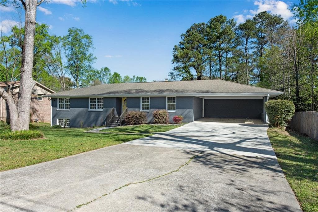 3 bedroom, 2 bathroom, 3,334 sq ft single family residence for rent at 3941 Forest Drive, Lithia Springs, GA 30122 for $2,100 a month — photo 6