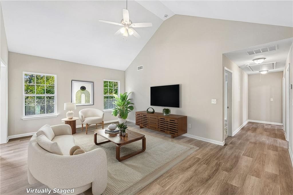 5 bedroom, 3 bathroom, 2,521 sq ft single family residence for sale at 382 Arlington Lane, Commerce, GA 30529 — photo 6