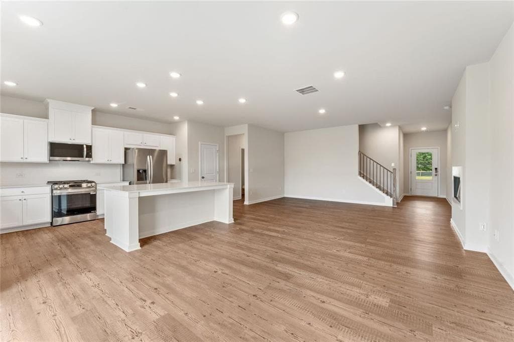 3 bedroom, 3 bathroom, 2,214 sq ft townhouse for sale at 1351 Farmers LOT 24, Austell, GA 30106 — photo 10
