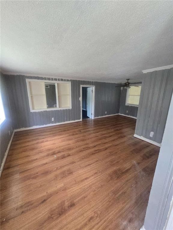 3 bedroom, 2 bathroom, 1,405 sq ft single family residence for sale at 4712 Herty Drive, Savannah, GA 31405 — photo 2
